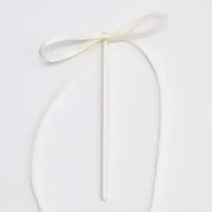 Balti kaspinėliai - torto papuošimai ant pagaliuko, 8 vnt